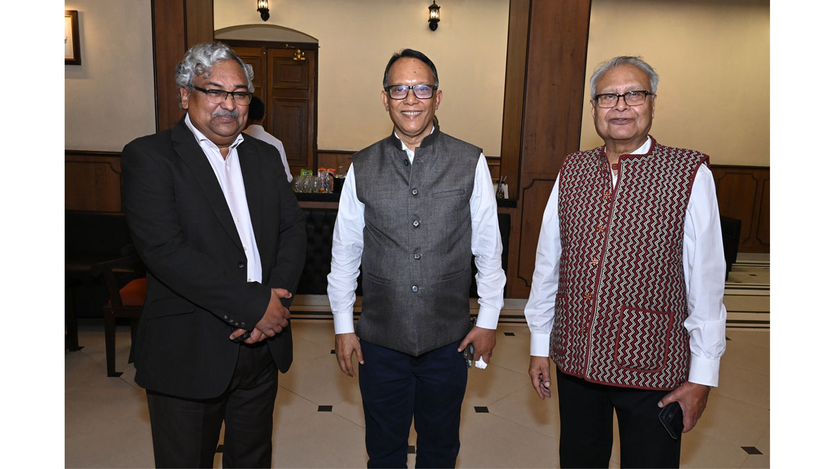 Some moments from the post-programme networking dinner at The Bengal Club on 28th September 2023.