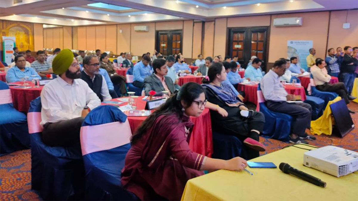  Distinguished audience.