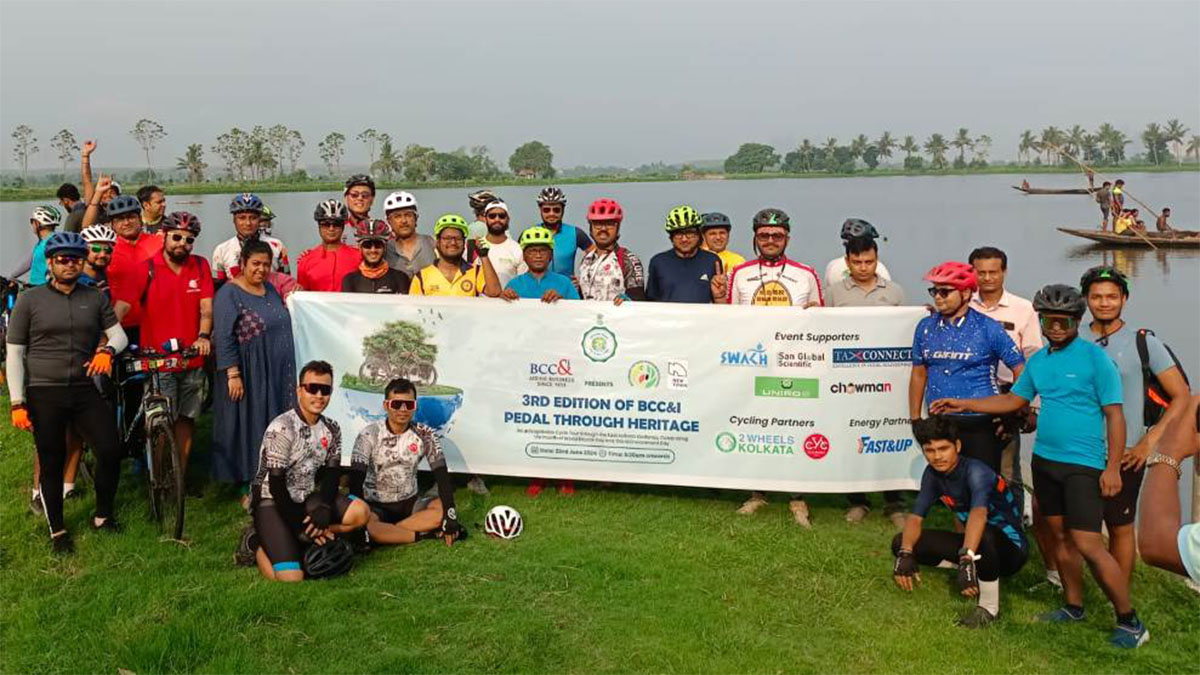  Cyclists at Chacker Bhery (Wetlands area)