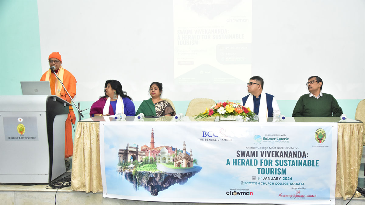 Swami Jnanalokananda Maharaj, Secretary, Swami Vivekananda Ancestral House delivering his speech at the Inter-College Meet and Debate on “Swami Vivekananda- A Herald for Sustainable Tourism on 9th January 2024 at Scottish Church College.