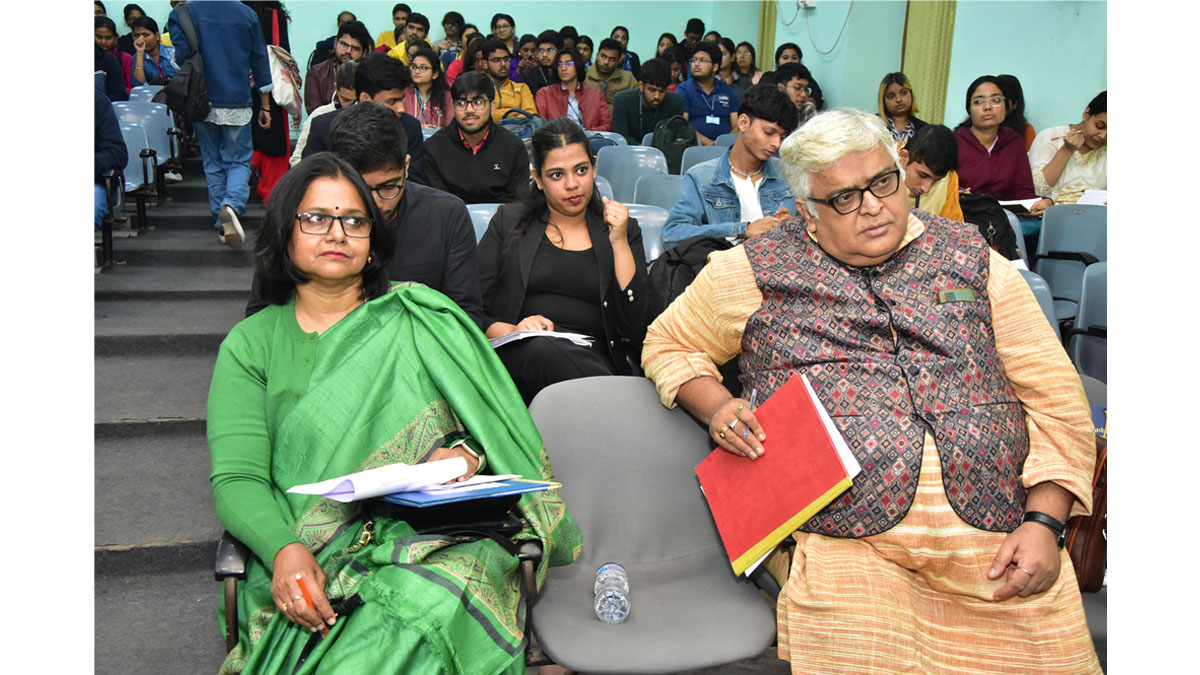 Dr. Ratna Sinha, Fellow XLRI, ACC Mentor & Coach, HR Advisory, Mentor – Wellness & Communities, The Bengal Chamber of Commerce and Industry; Mr Pinaki Bhattacharya, Tourism Researcher, Author, and Member of the BCC&I National Tourism Committee were the esteemed judges for the Inter-College Meet and Debate on “Swami Vivekananda- A Herald for Sustainable Tourism on 9th January 2024 at Scottish Church College.( L- R)