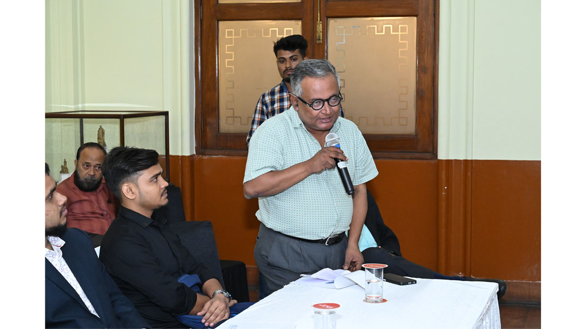 Distinguished audience asking questions