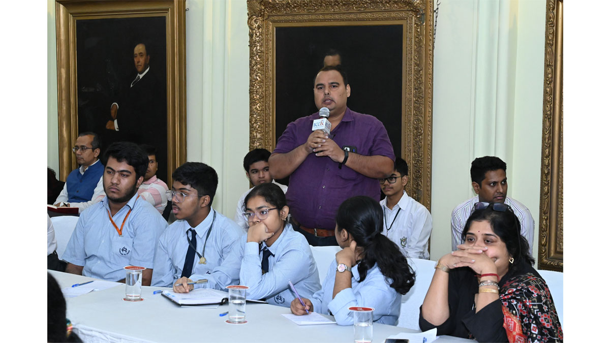 Distinguished audience asking questions