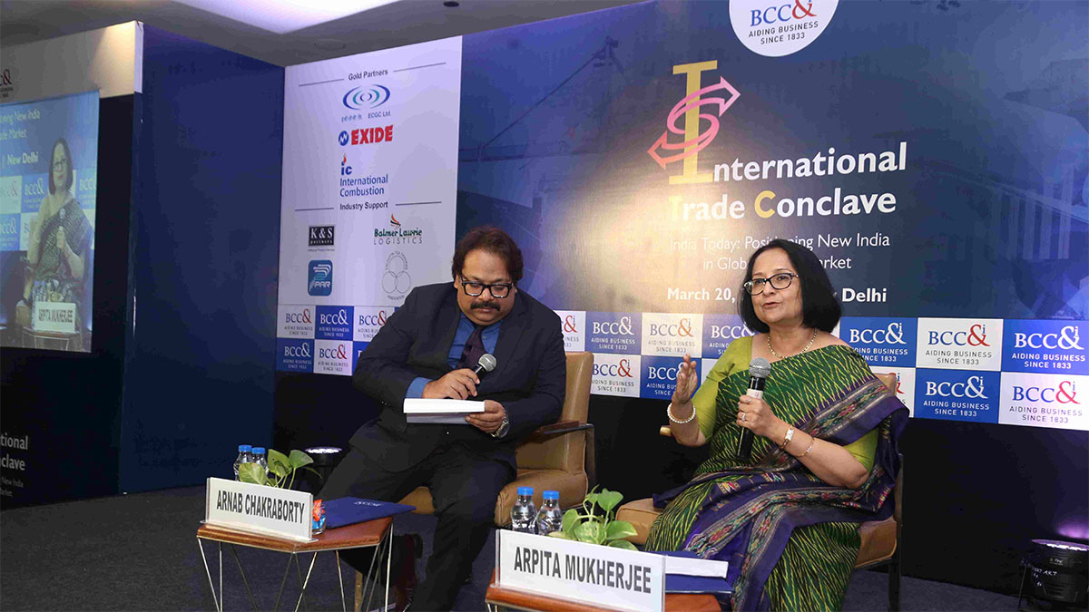 Dr. Arpita Mukherjee, Professor, ICRIER discussing “Regional Cooperation” as a Game Changer for Indian Traders with Mr. Arnab Chakraborty, Director, BCC&I