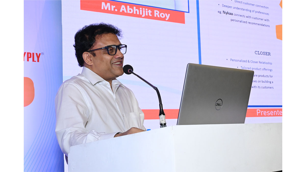 Mr. Abhijit Roy, Senior Vice President, The Bengal Chamber and Managing Director & CEO, Berger Paints India Ltd. giving the opening keynote speech.