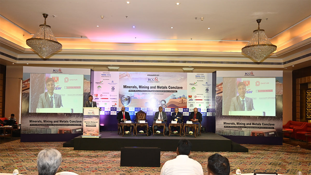 Mr. Sandeep Kumar, Chairperson, Metals Committee and MD, TSDPL giving his concluding Remarks at the end of the Opening Session. 