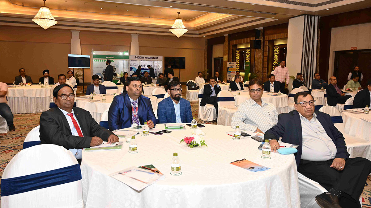 Audience during the Conclave