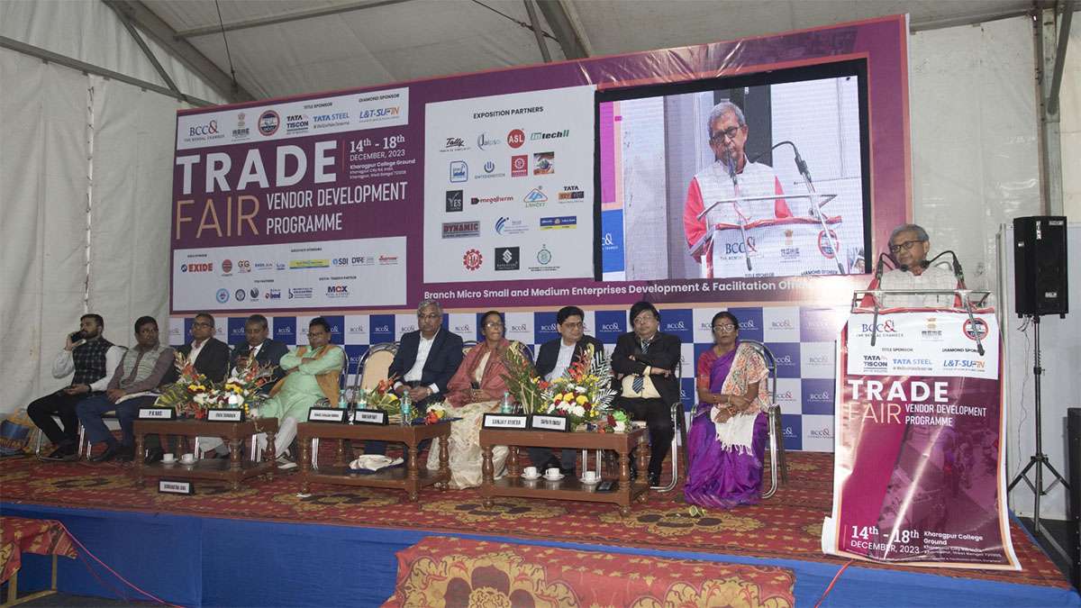 Sri Manas Ranjan Bhunia, Minister-In-Charge, Water Resources Investigation And Development, GoWB addressing the audience